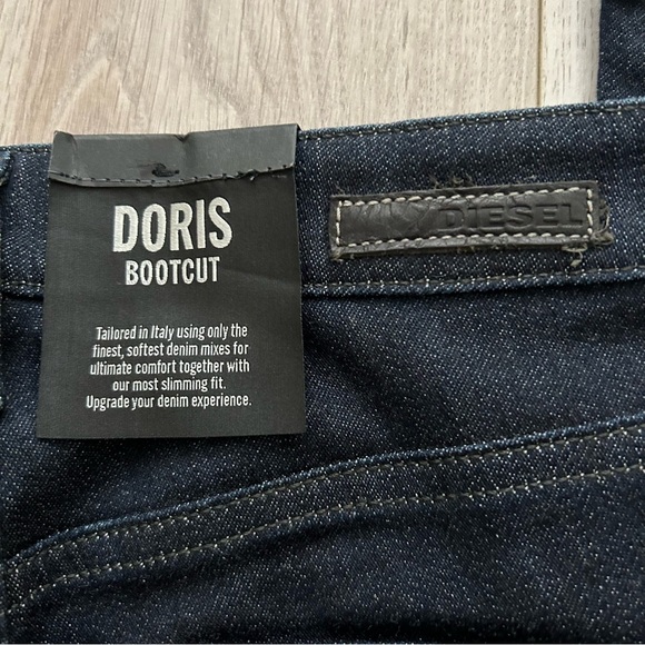 Diesel Doris-B Super Slim Bootcut Regular Waist Size 25 - Picture 5 of 8